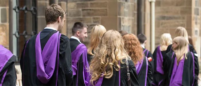 专家解读高考留学如何做到两不误,高考留学五大优势