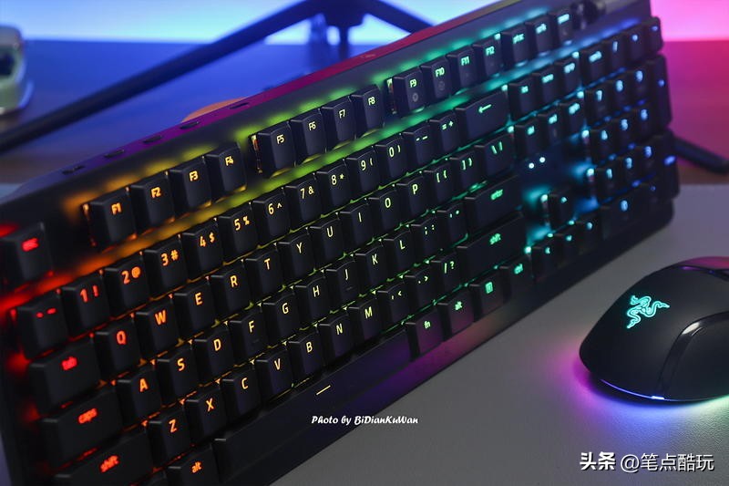 雷蛇噬魂金蝎v2紫轴无线版,雷蛇噬魂金蝎v2有线键盘膜