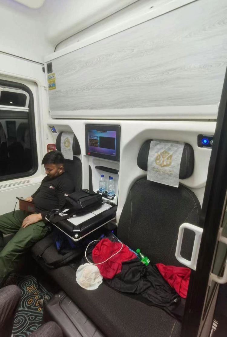 上班族可以旅游吗,现在普通人可以随便出国旅游吗