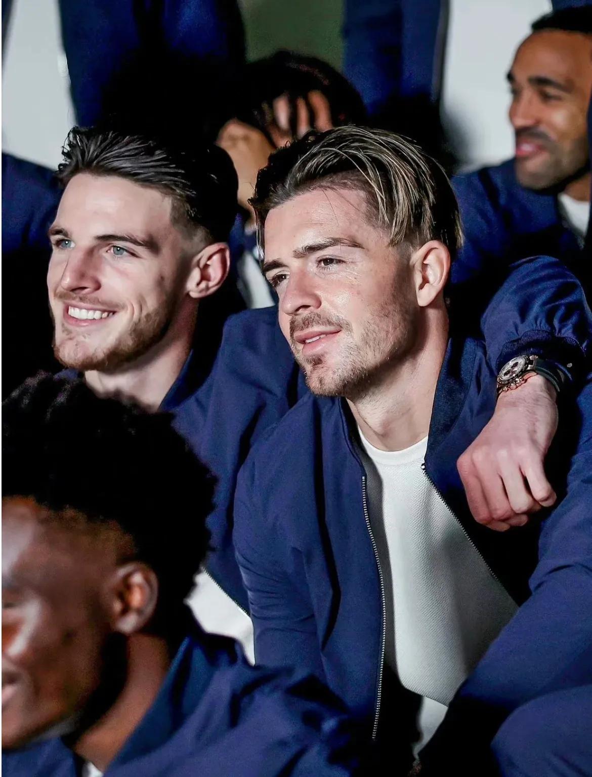 卡塔尔世界杯穿搭,卡塔尔世界杯决赛穿搭