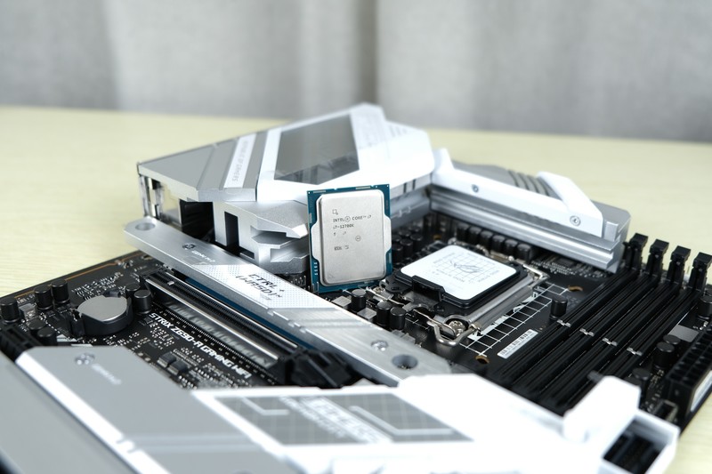 阿斯加特吹雪联名ddr5内存超频,性能最好的ddr5