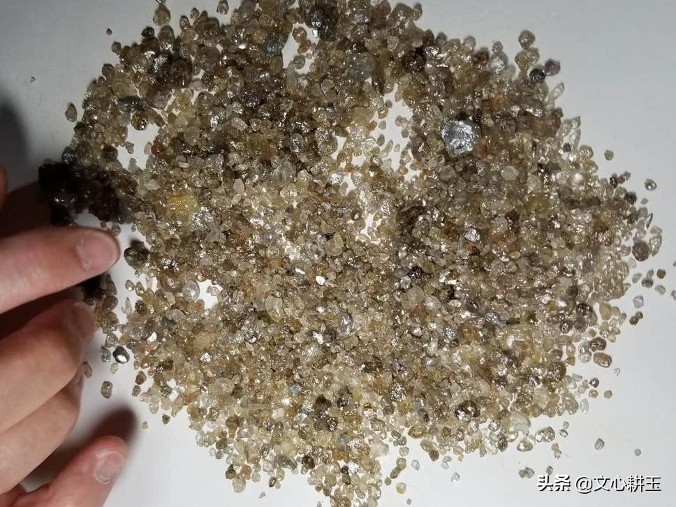 世界上最珍贵的红钻,世界上最珍贵的钻石是什么颜色的