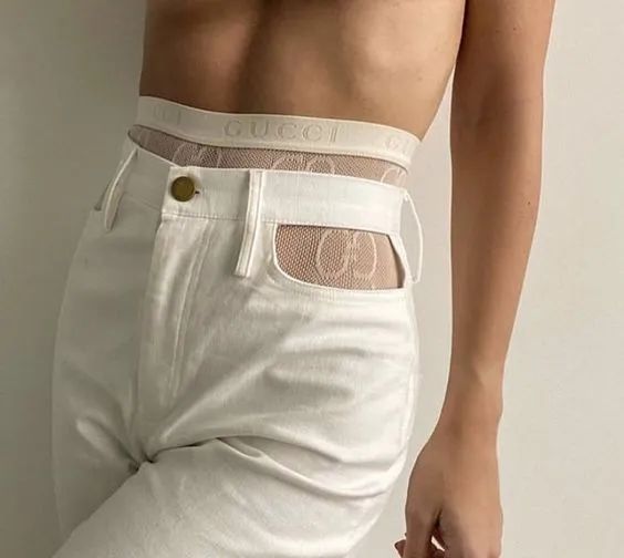 谁说丝袜只能配长靴,谁说丝袜不能配匡威的