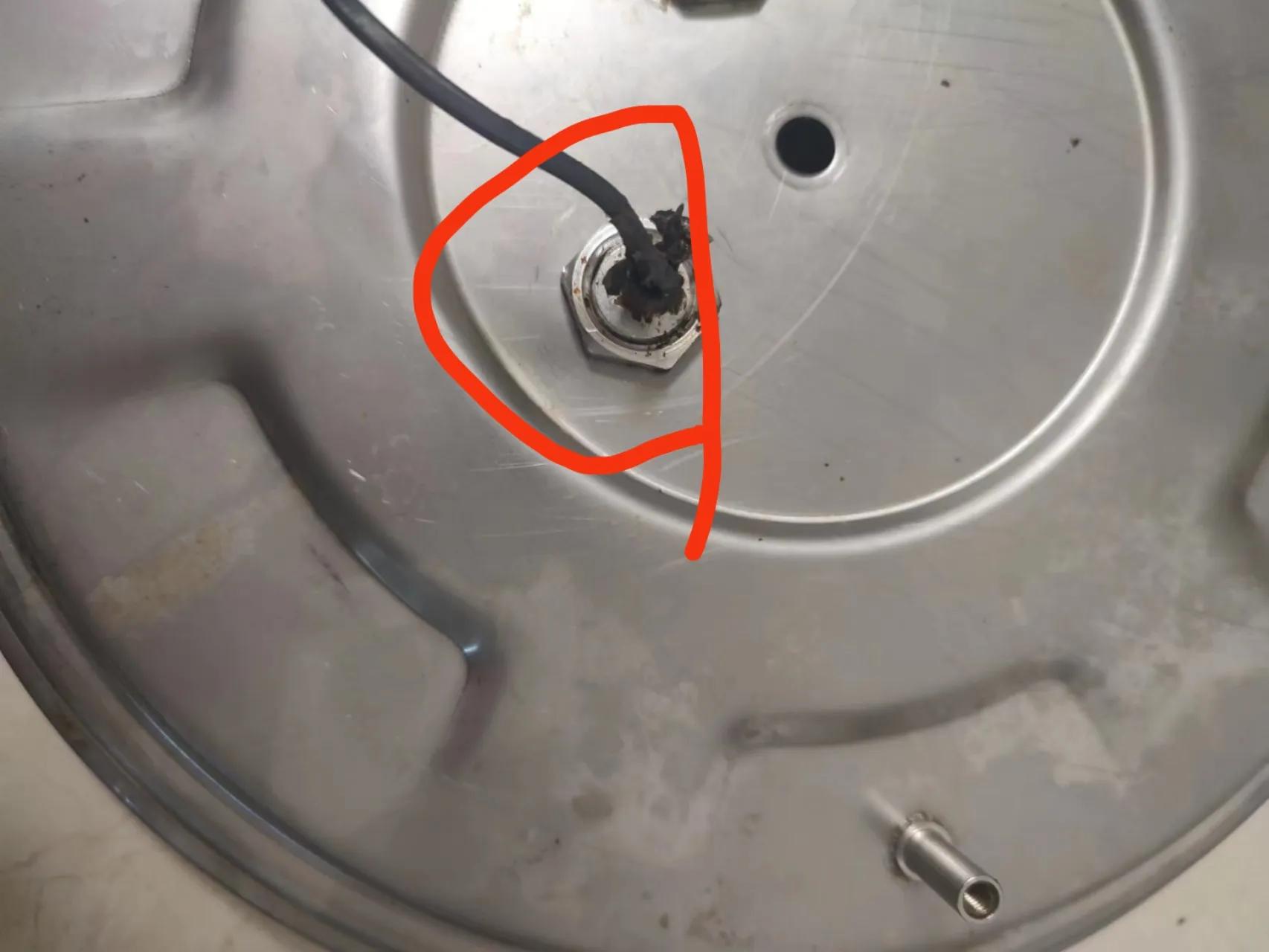 苏泊尔电压力锅e2维修视频教程,苏泊尔电压力锅e0维修位置