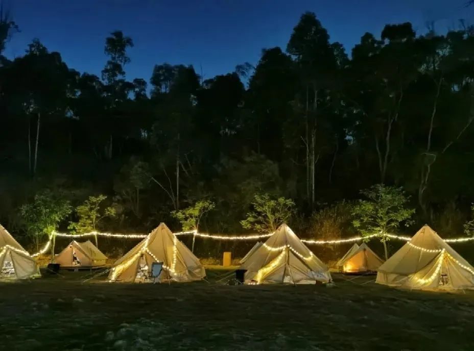 假期余额不足带孩子露营,假期余额不足赶紧郊游