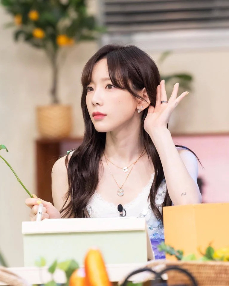 32岁泰妍短发,泰妍早期和现在面部对比