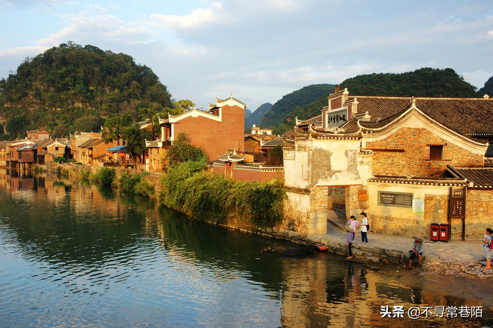 这里有许多历史悠久的古镇,从历史中走来的古镇