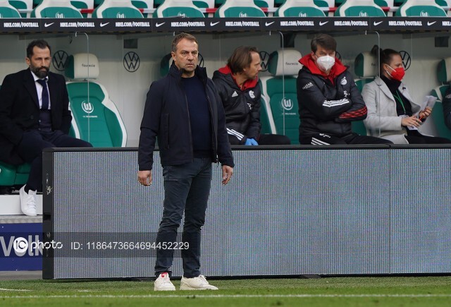 德国高中锋打法,德国格策夺冠制胜球