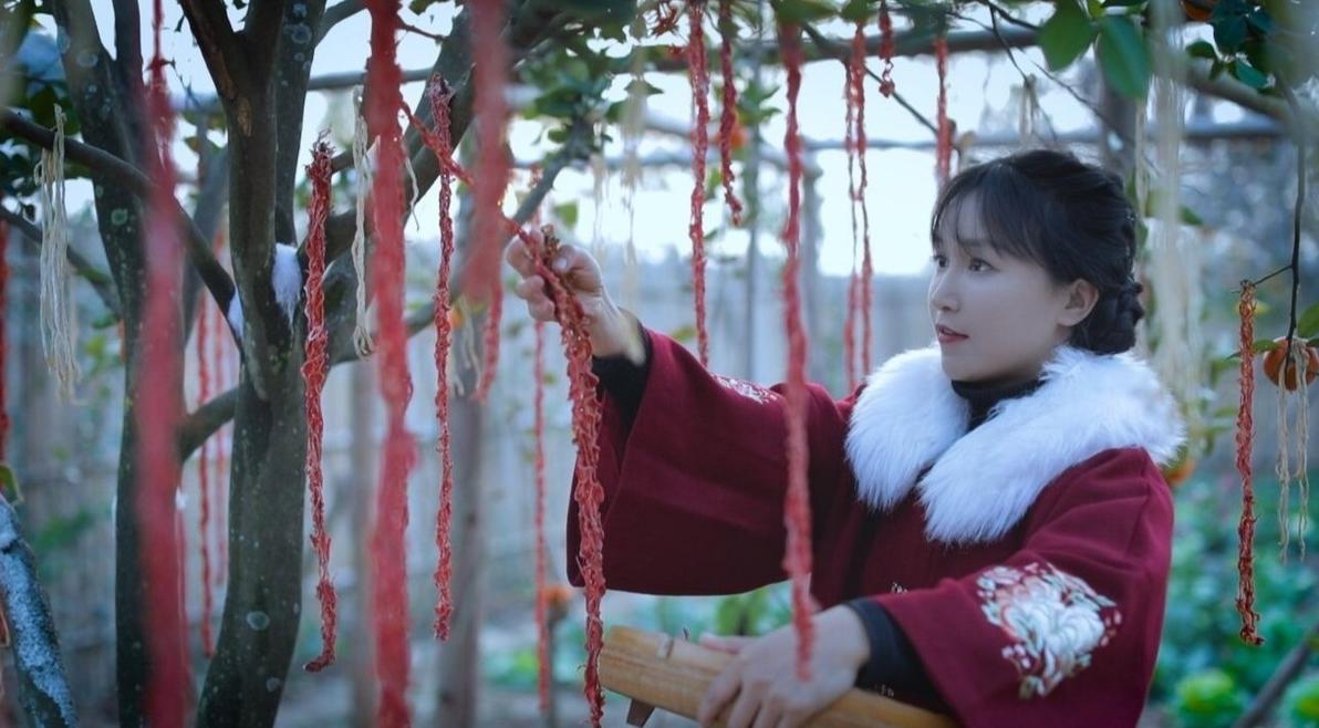 李子柒停更一年，外网视频*放播**还能产生广告收益，高达78万元每月