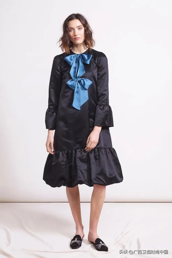 蝴蝶结的最佳搭配,大蝴蝶结怎么搭配好看图片