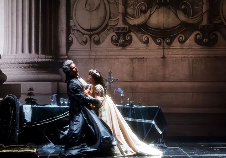 意大利不同种类音乐的起源和发展及其风格特点