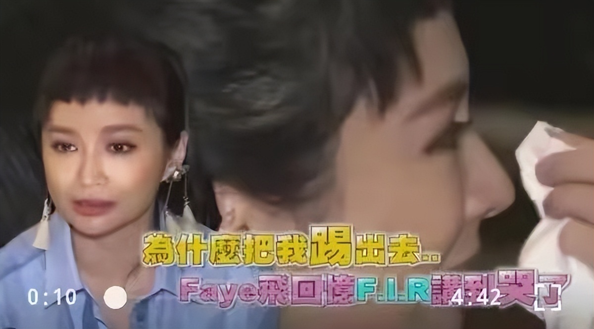 昔日爆红组合街头卖唱,曾经红极一时现在却卖唱的歌手