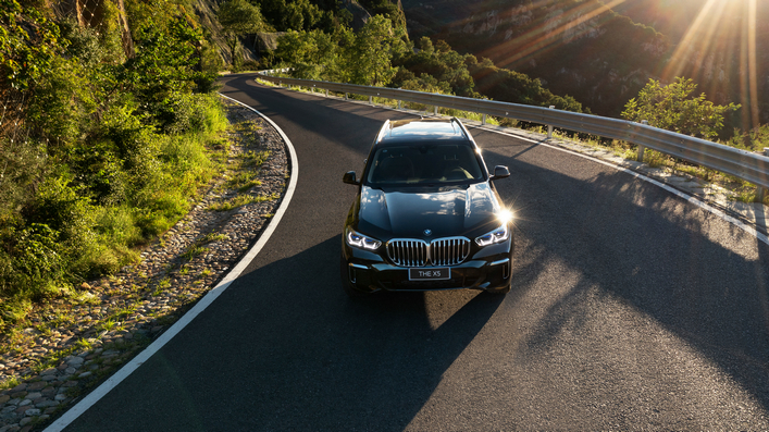 23款宝马x5xdrive30li尊享m运动,宝马x5xdrive30i曜夜版顶配