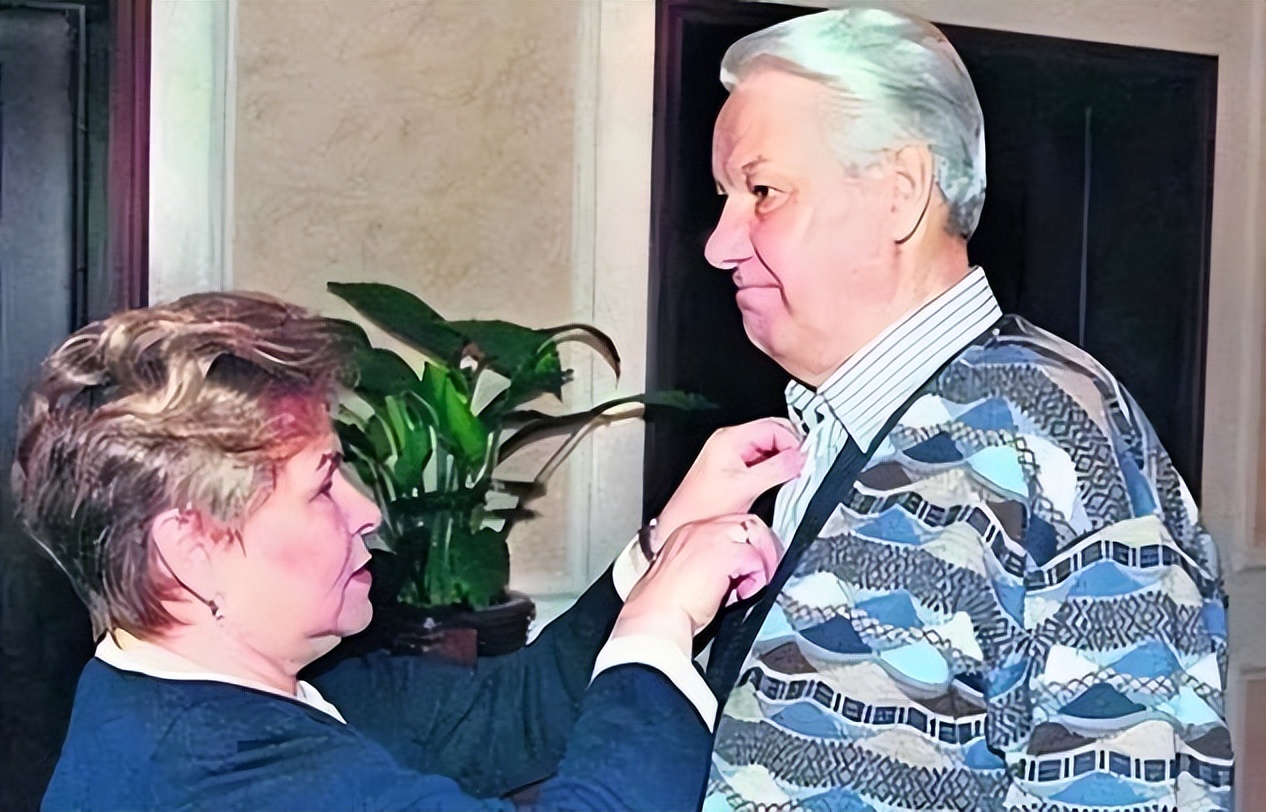 普京个人收入来源,普京每月收入多少