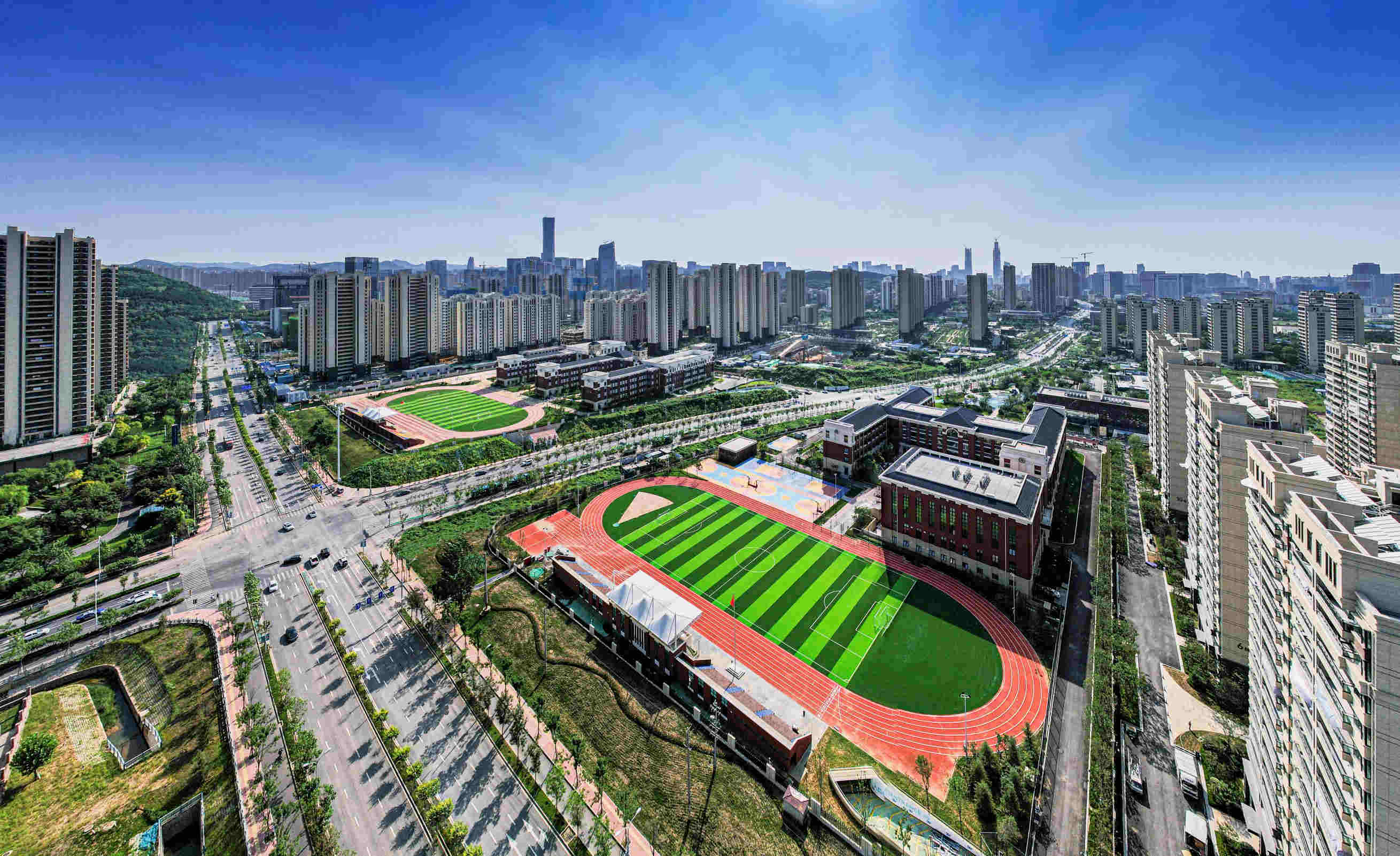 满城尽是特价房,满城尽带黄金甲