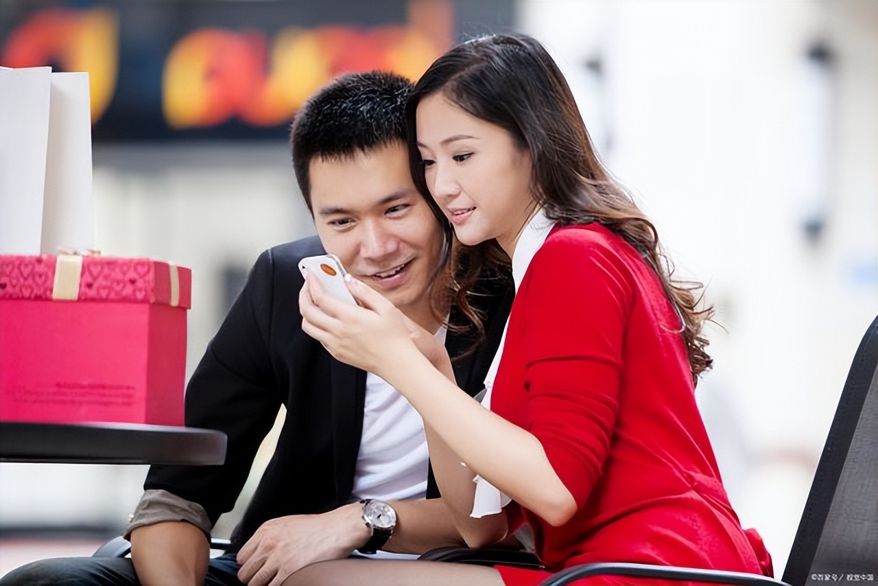 如果男朋友不搭理你怎么办,男朋友不搭理我了怎么回事