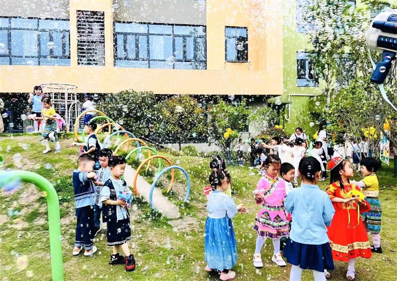 当cos遇见钢管舞,当cosplay遇到过年