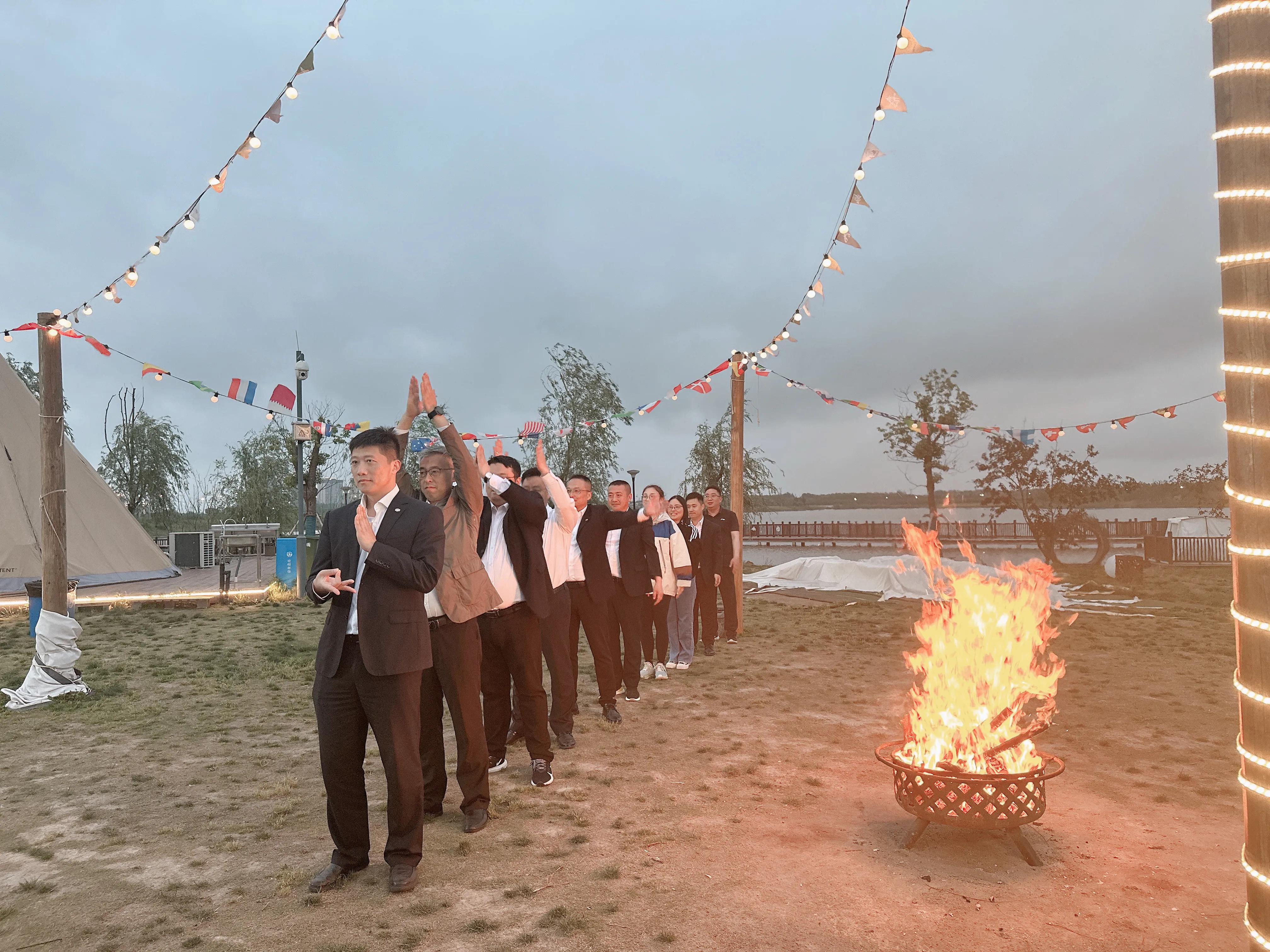 凝心聚力谋发展勇毅前行谱新篇,凝心聚力奋勇担当开启同心新征程