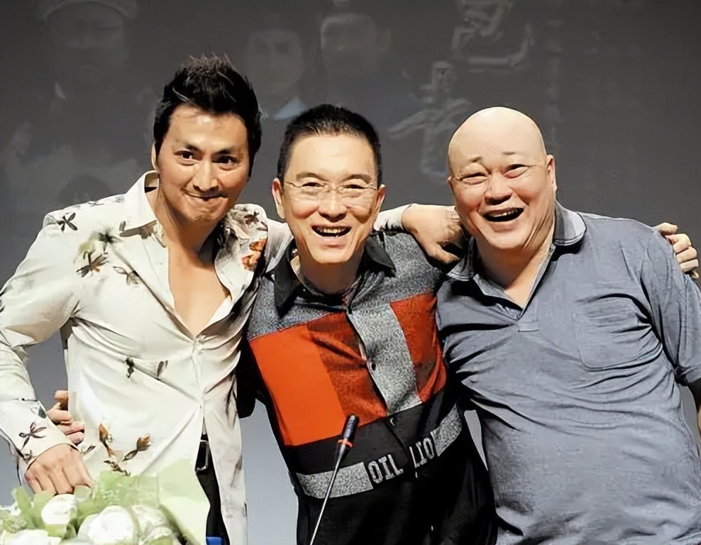 62岁何家劲有女儿吗,何家劲的一生年轻童年是怎么过的