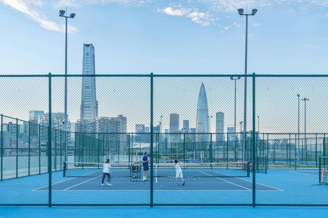 大湾区最大的“屋顶花园-将闲置屋顶变身深圳湾体育训练基地