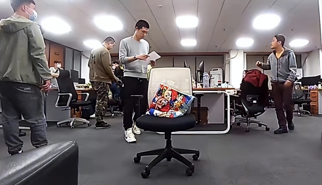 挑战开发游戏一年内赚一百万,开发游戏赚钱项目