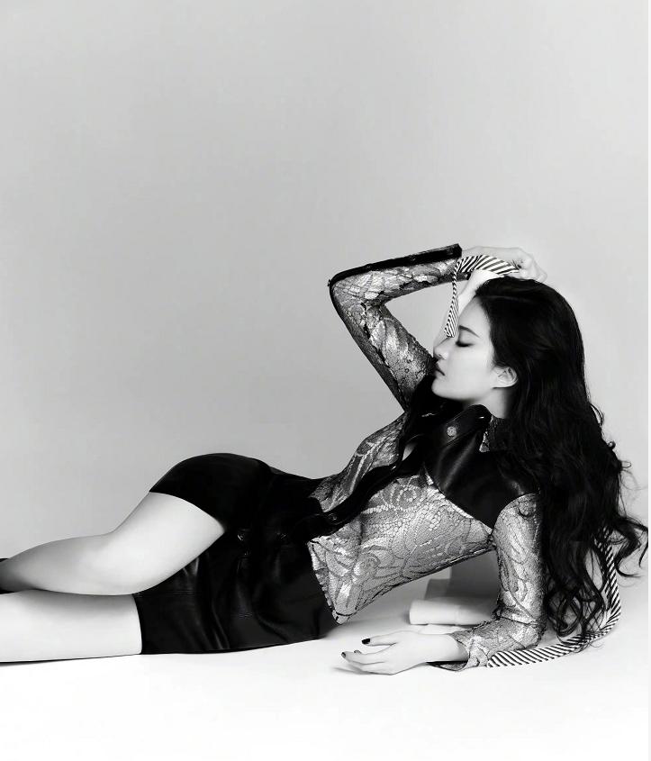 刘亦菲lv最新造型,刘亦菲vogue穿搭