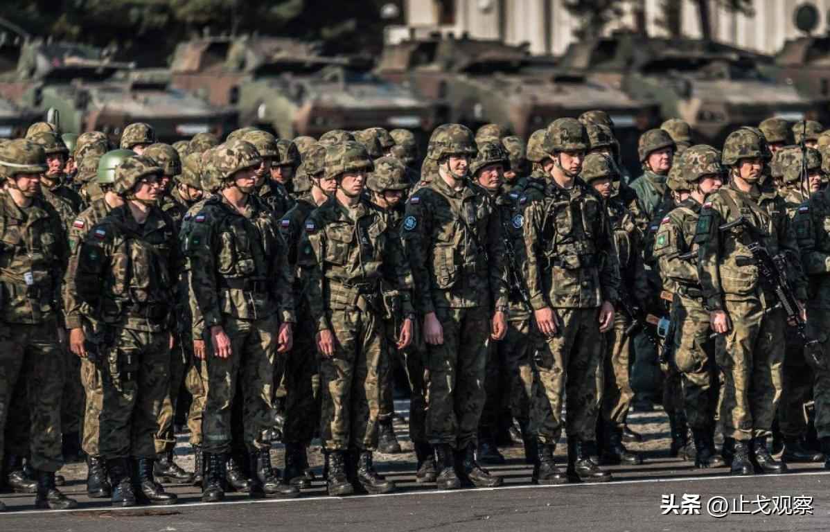 俄罗斯打击北约援乌武器基地,北约向俄展示核力量