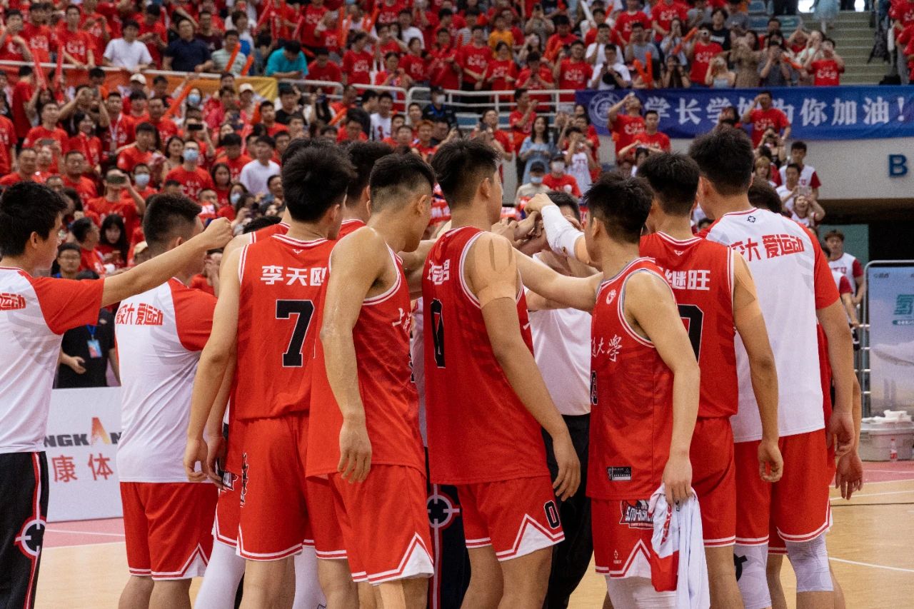 姚明比赛高燃混剪,姚明比赛观众欢呼