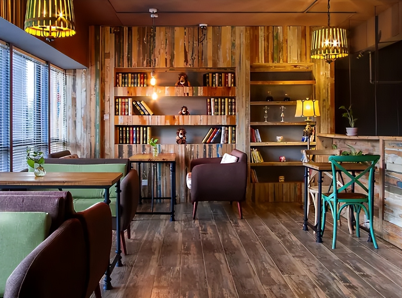 婚内出轨的女性被判死刑,女子出轨报警谎称遭侵害