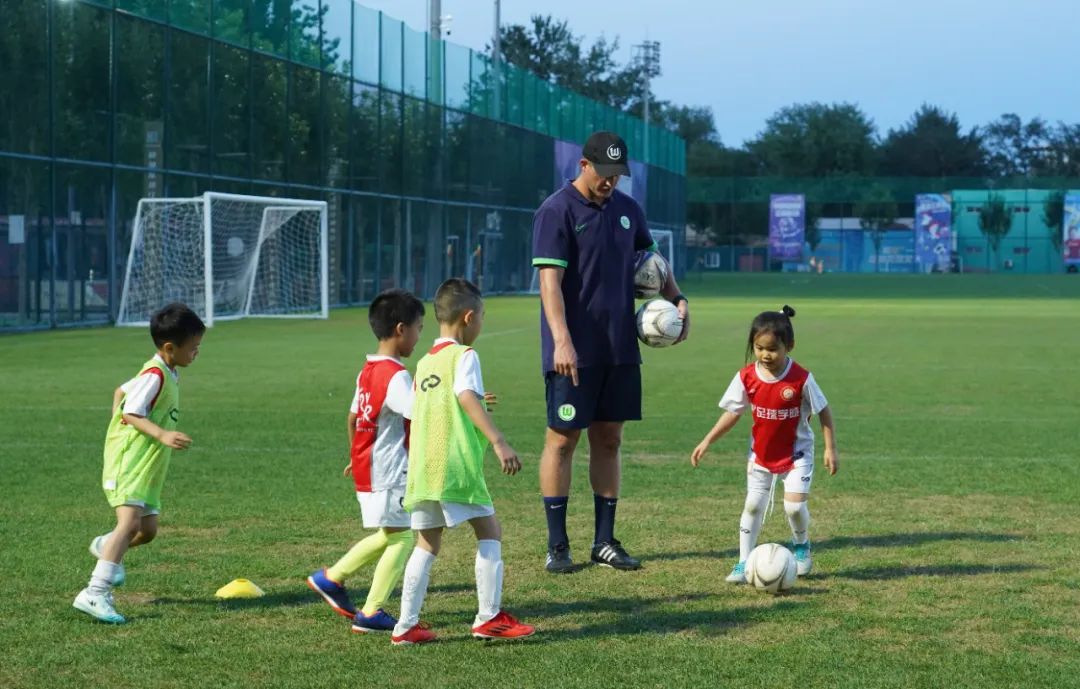 与沃前行-沃尔夫斯堡足球训练营2023中国夏日行圆满落幕