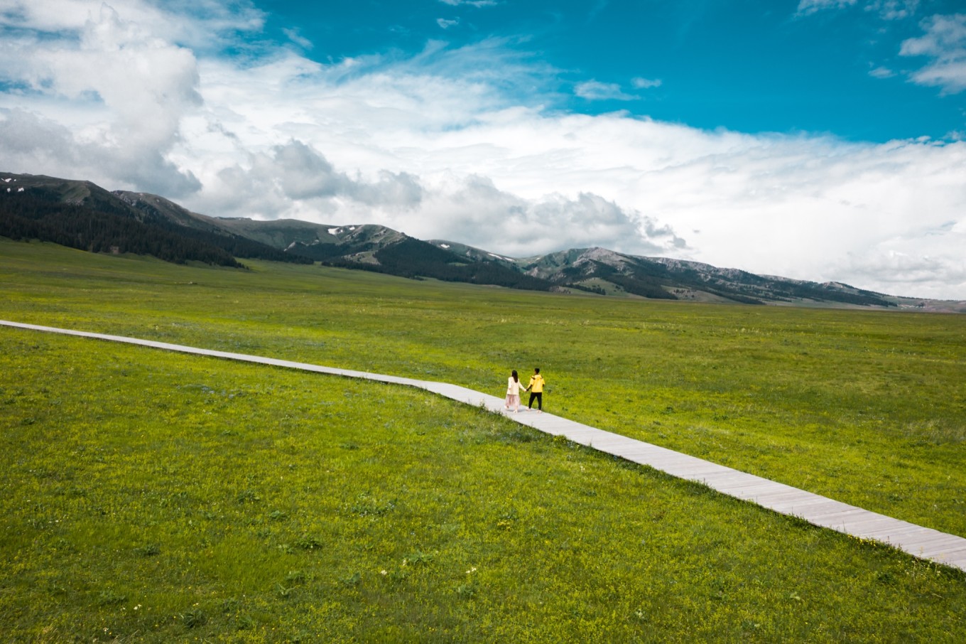 新疆伊犁之美,走了一圈才发现世界万物远不及你