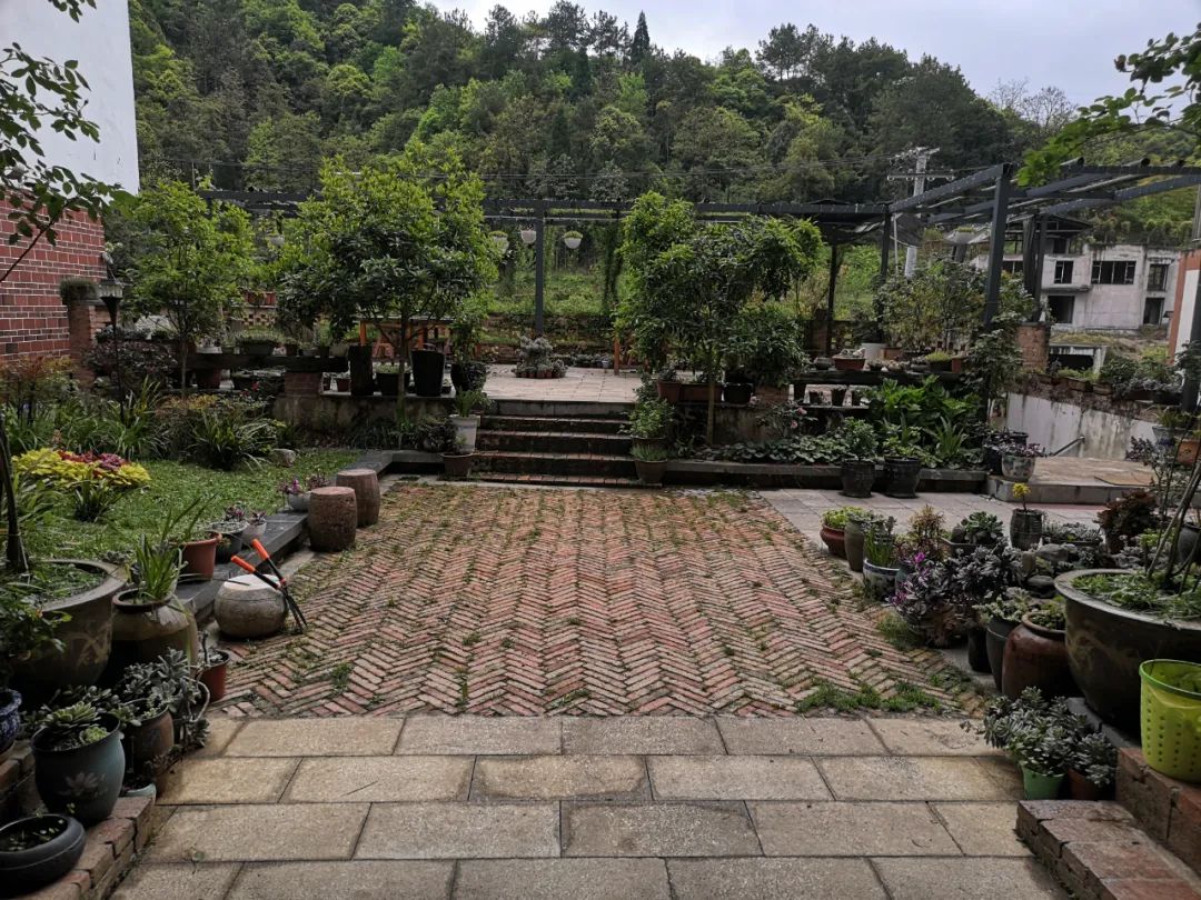 贵阳背靠大山农村老房子出租,贵阳农村房子有院子