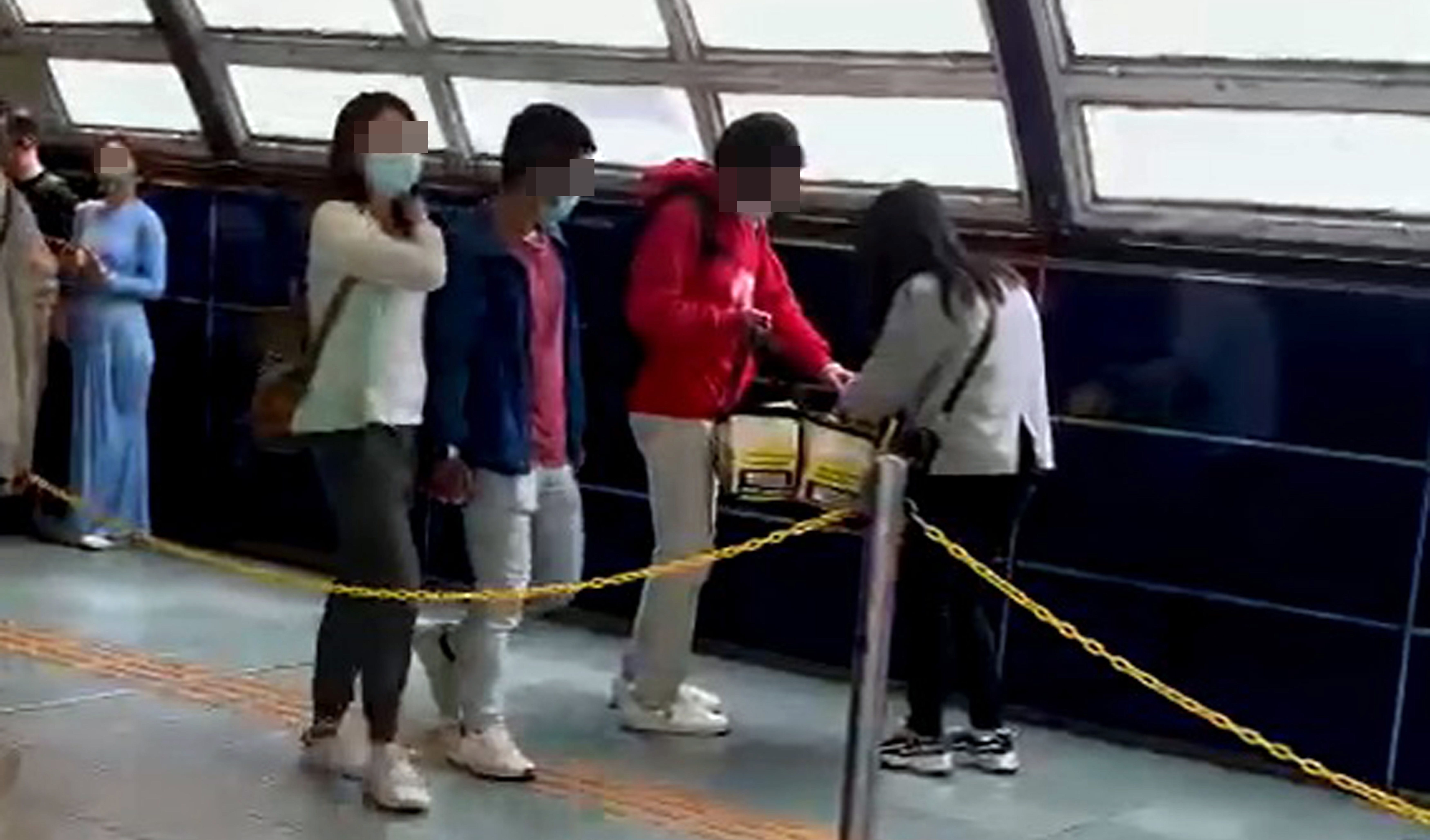 深圳看香港景点推荐,香港深圳必买特产