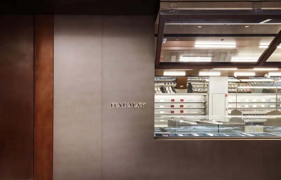 国外大牌成“上门女婿”，这些国货集团出息咯！