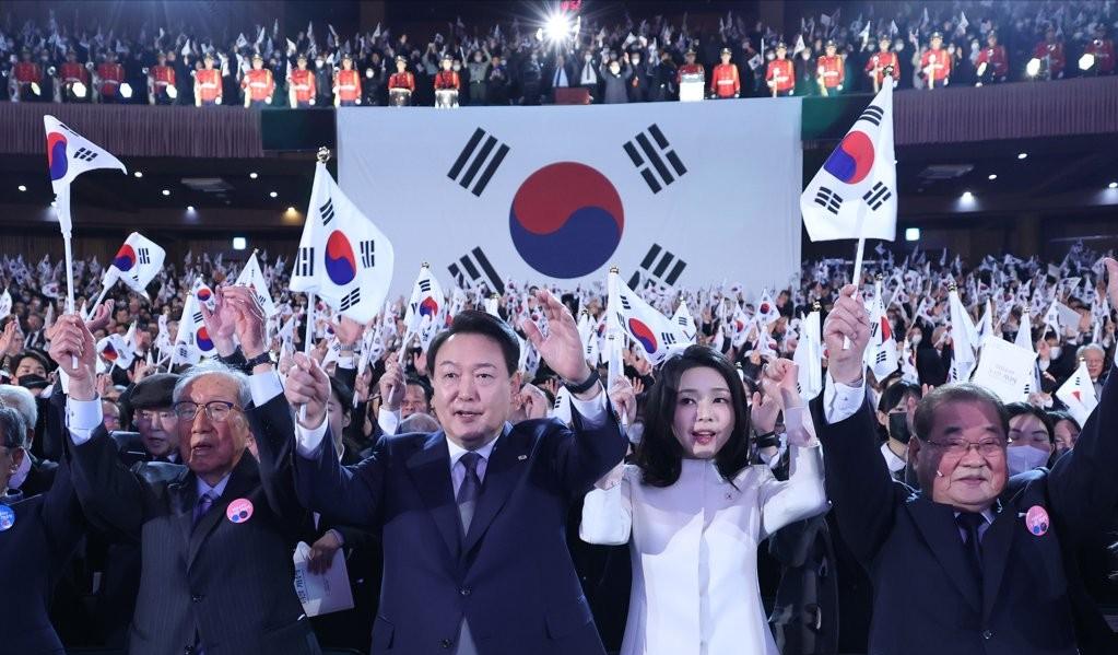 韩国“媚日”遭辱：官方出钱帮日本赔偿韩籍劳工却被日方喊滚