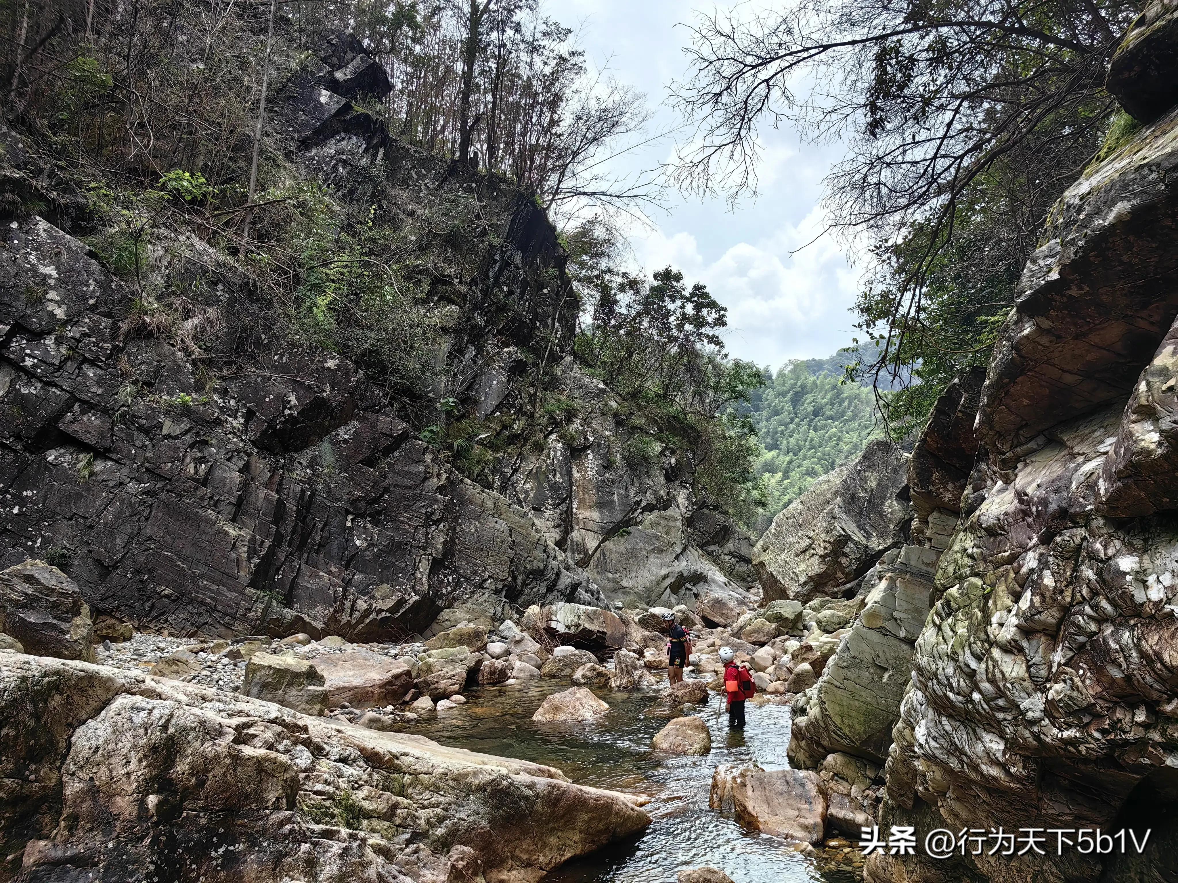 【探秘金紫山下的清凉秘境】行走在资源资江源大峡谷的风景线上