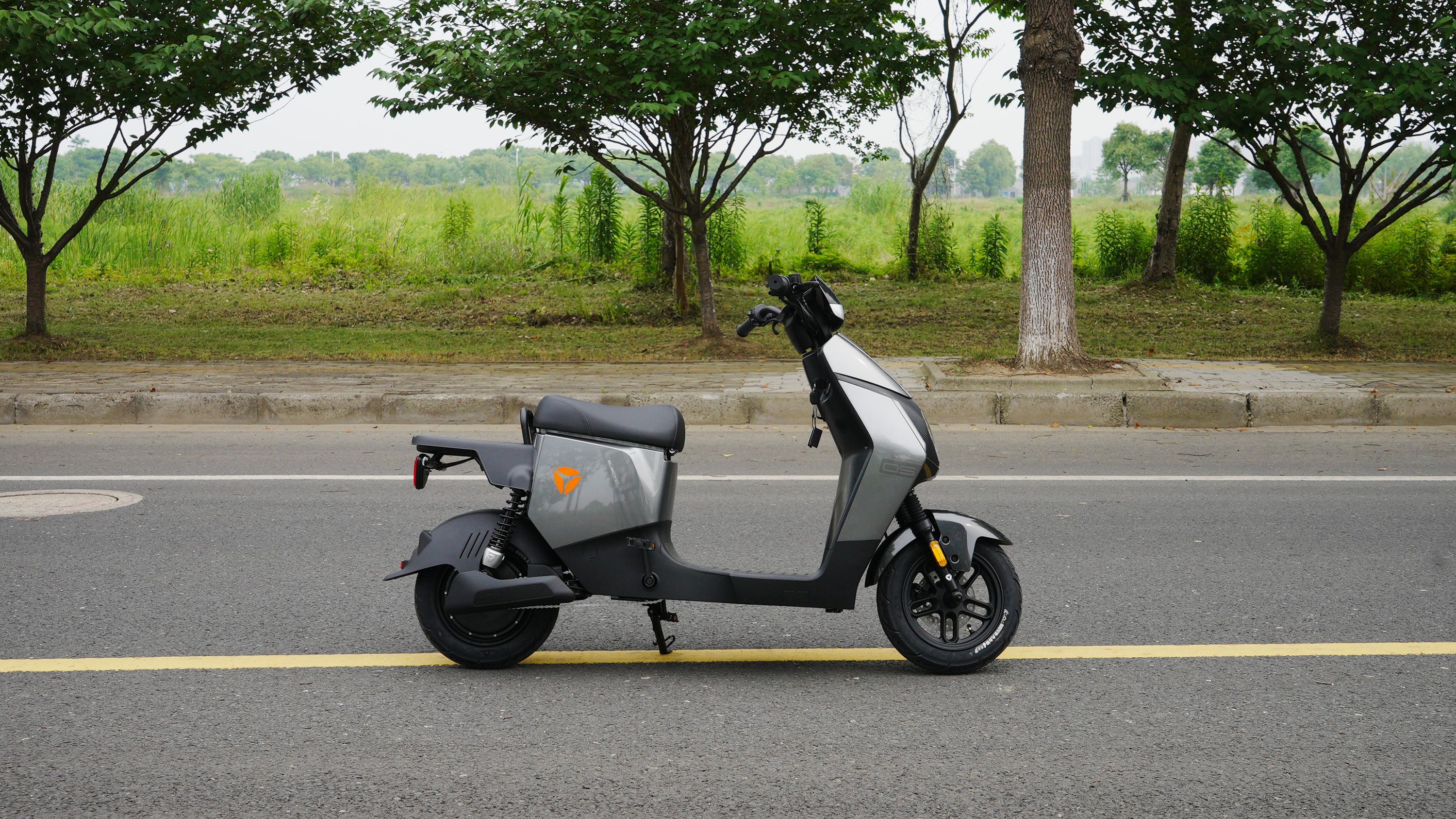 电动车座椅买哪种好,猛马电动车怎么选