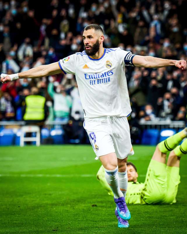 穆勒欧冠拜仁对皇马失误,拜仁2比2皇马穆勒