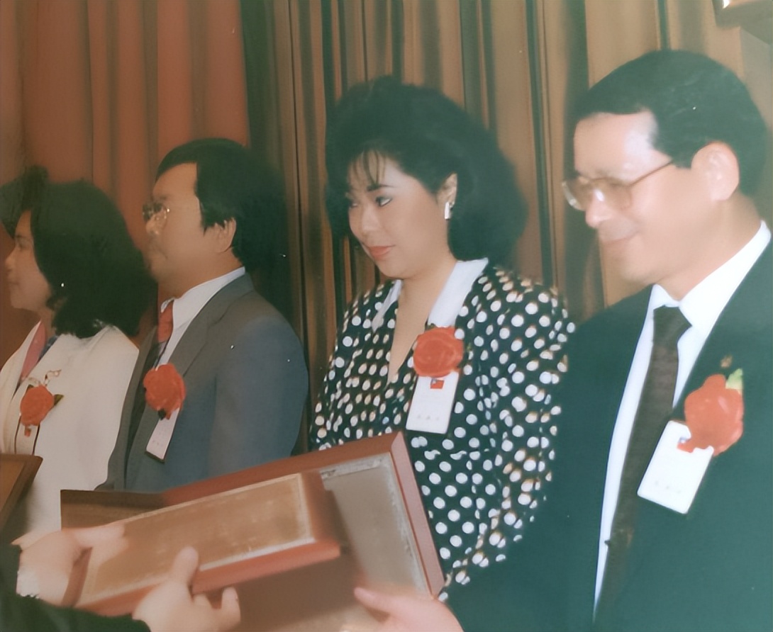 她，台湾美女，为爱远嫁沈阳，得到巩俐认可，70岁成网红，凭啥？