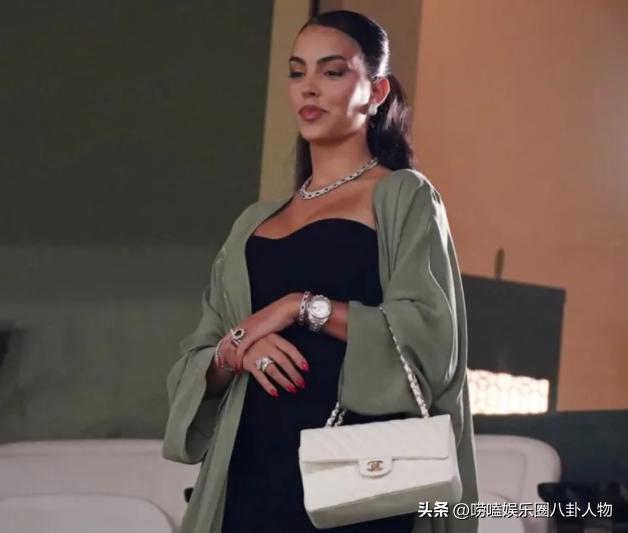 乔治娜惊艳走秀,乔治娜惊艳美照超模