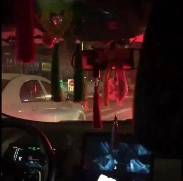 泰国男模餐厅突然爆火,泰国男模餐厅爆火原因