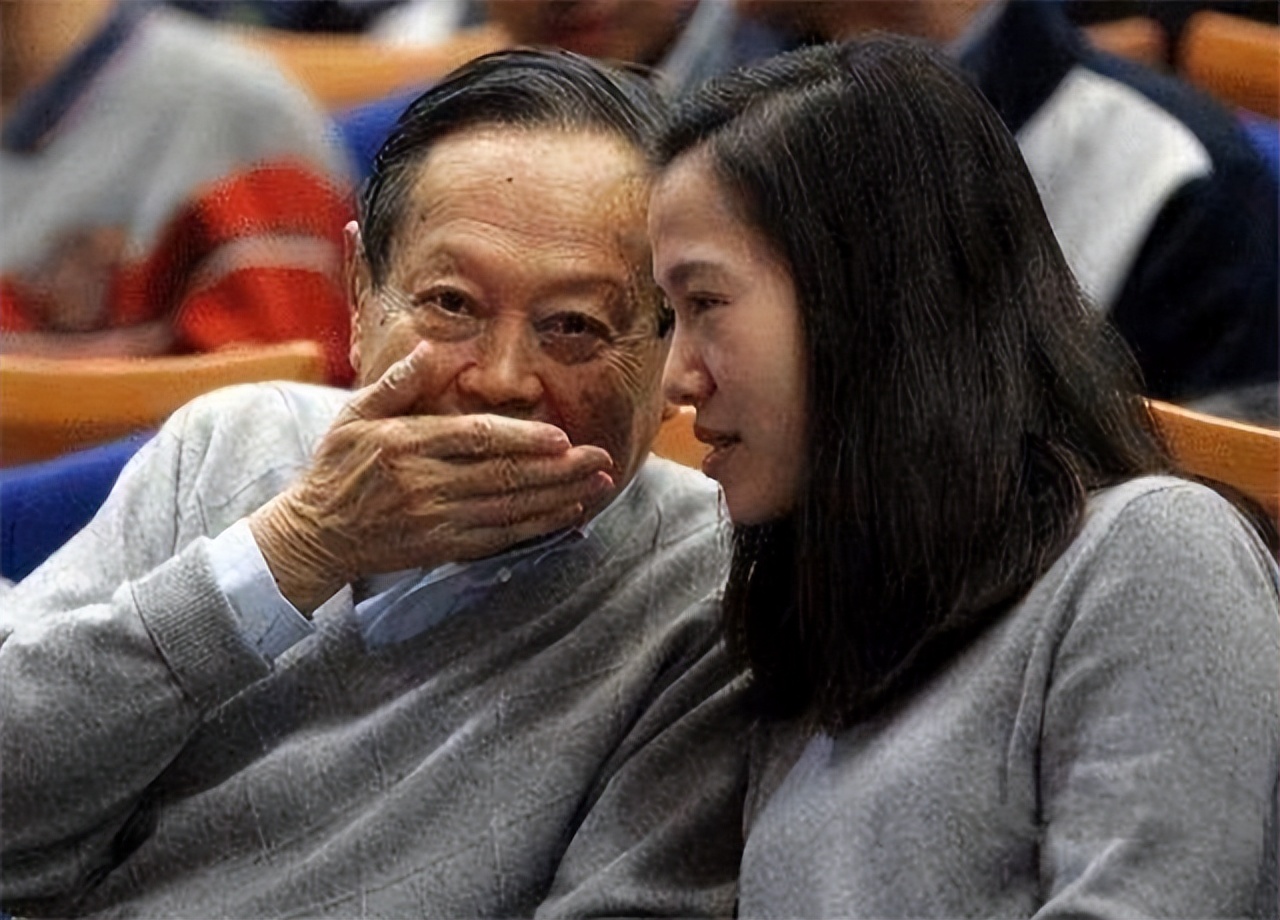 翁帆继承了杨振宁的别墅吗,杨振宁给翁帆留一套房子