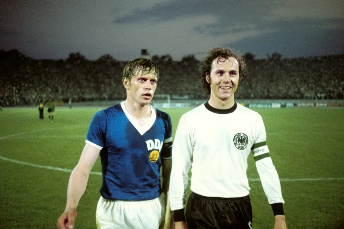 马拉多纳克鲁伊夫大小罗,阿根廷老马