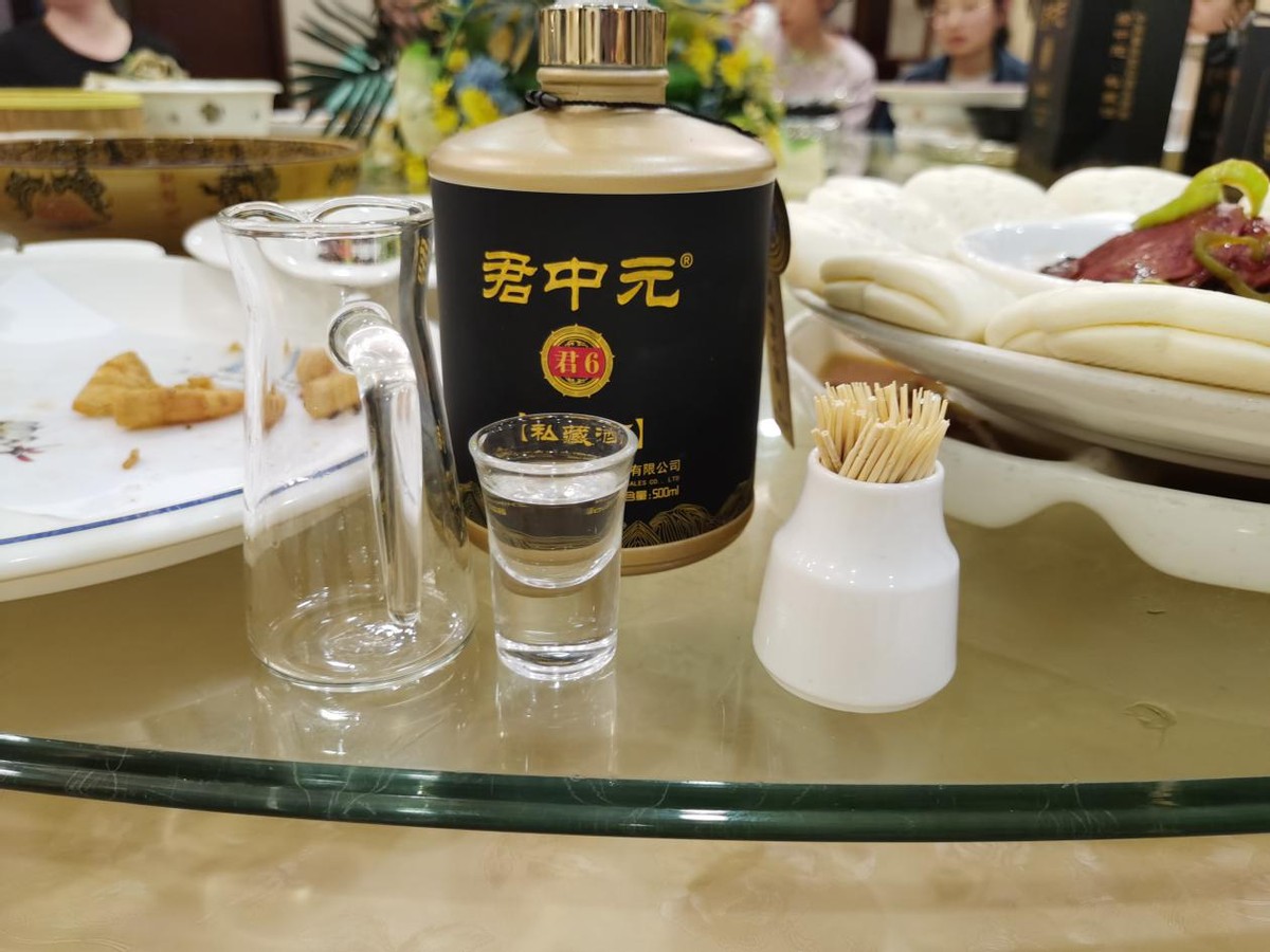 白酒打开会过期吗还能喝吗,白酒会过期吗什么酒含粮食多