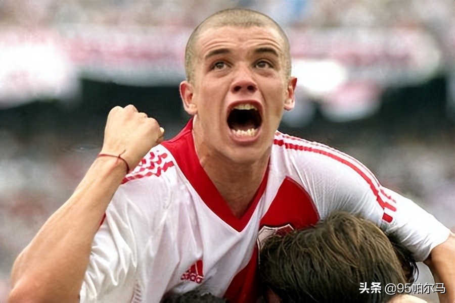 性格派的天才，27岁远离欧洲足球，41岁退役意外之喜