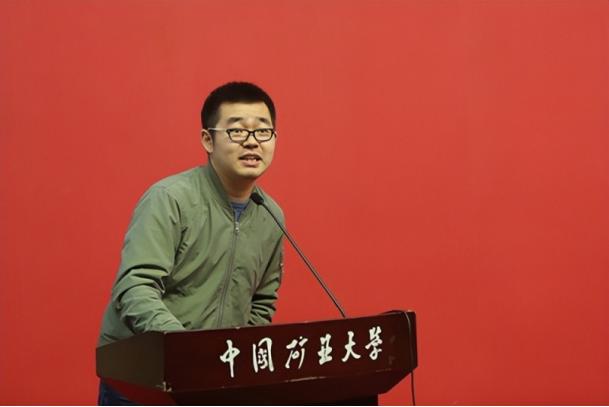 男子向母校捐赠1000万,男子毕业后给母校捐1000万