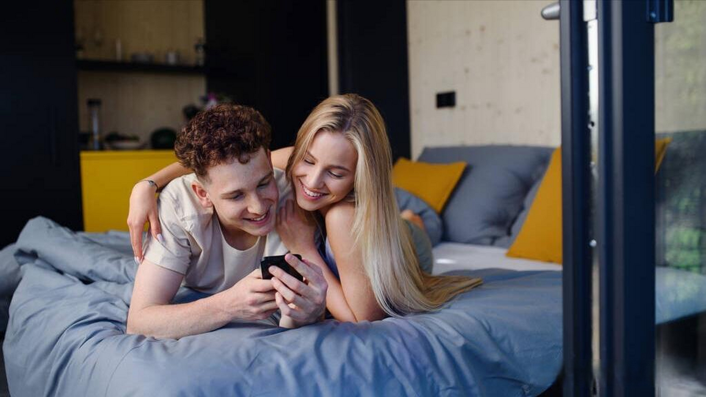 妻子和丈夫同房，被丈夫“种草莓”，第二天匆匆赶到医院，为何？