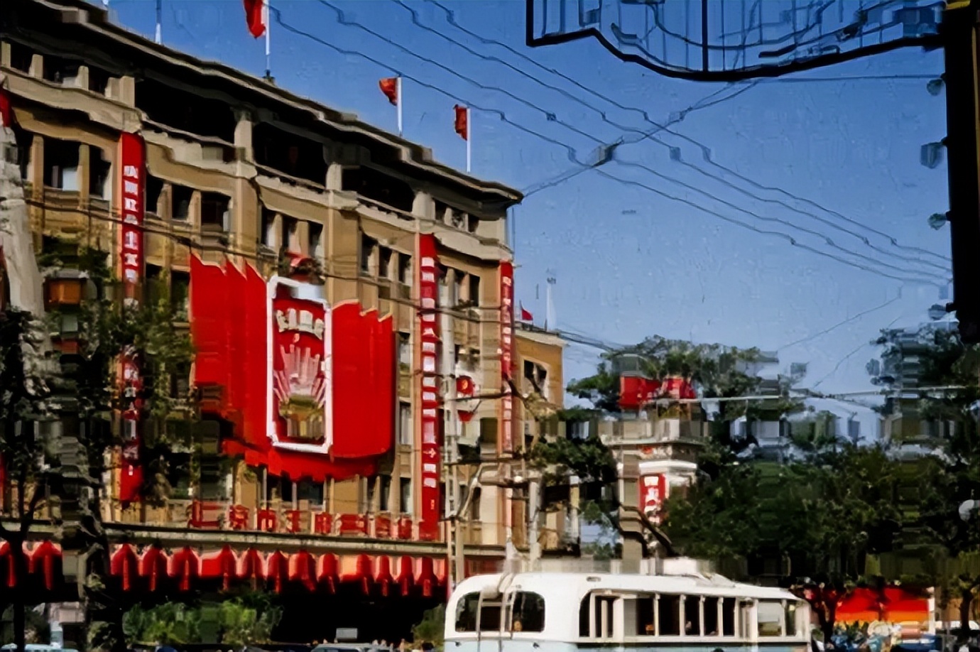 中国年营收最高的10家商场,1996年的全国销售额top10商场