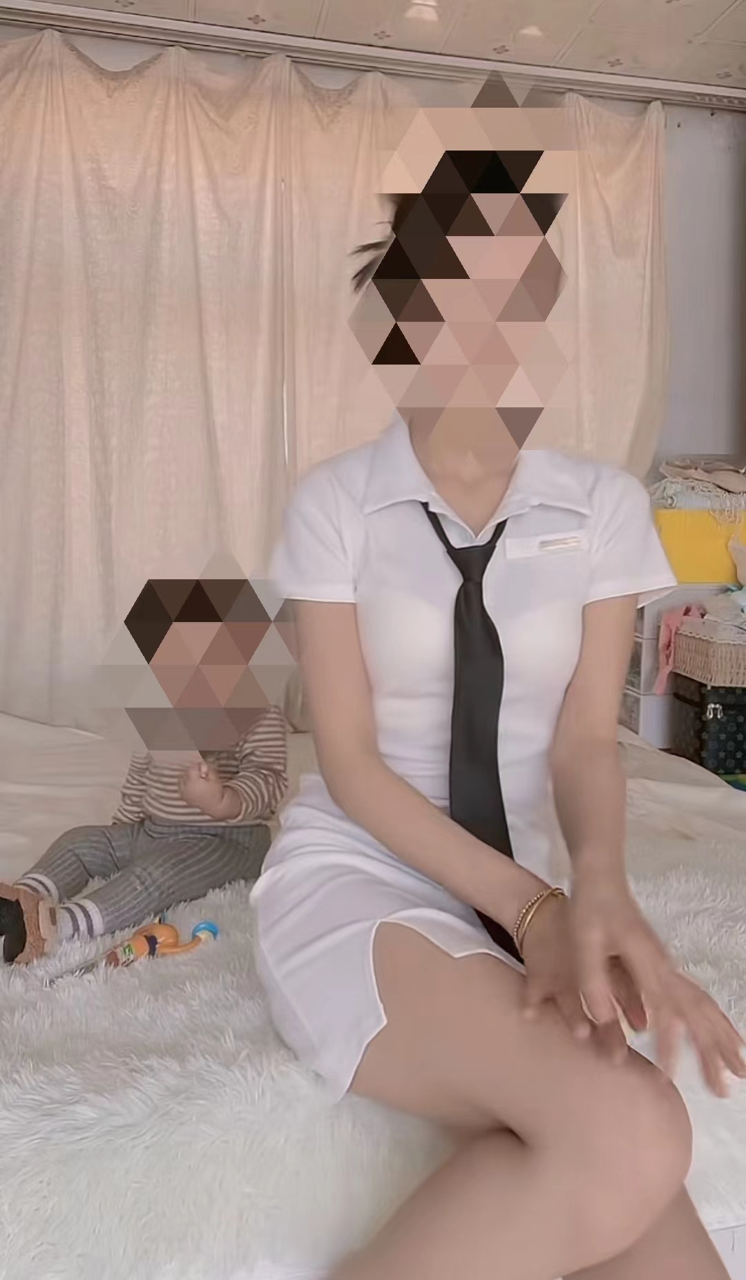 继茶媛、佛缘后，“妈媛”又来秀下限了？擦边的底线在哪里？