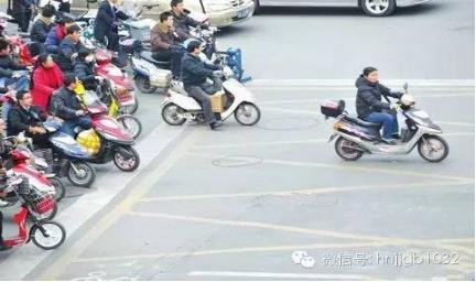 黑作坊榨菜视频315打假,央视315榨菜